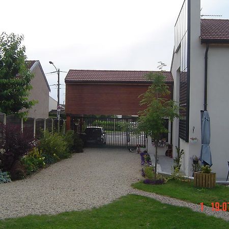 Bed and Breakfast Aux Plumes De Grigy Мец Екстер'єр фото