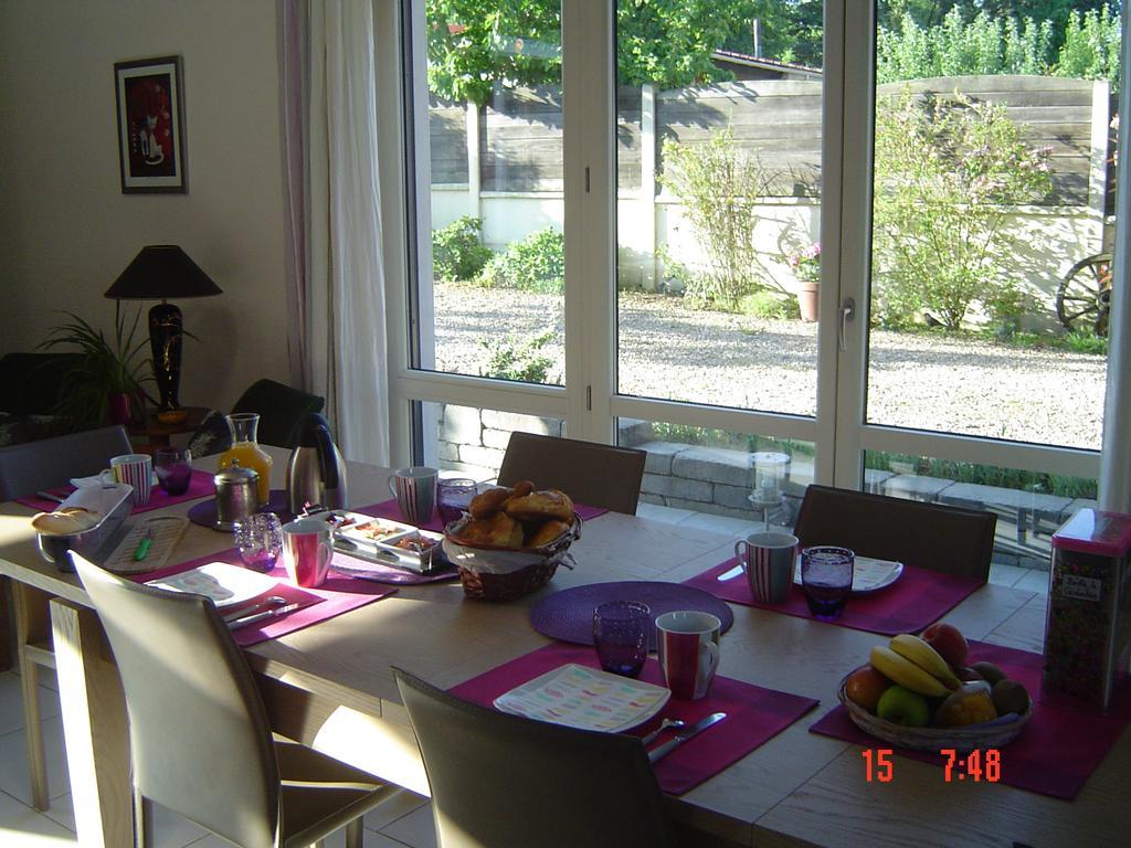 Bed and Breakfast Aux Plumes De Grigy Мец Екстер'єр фото